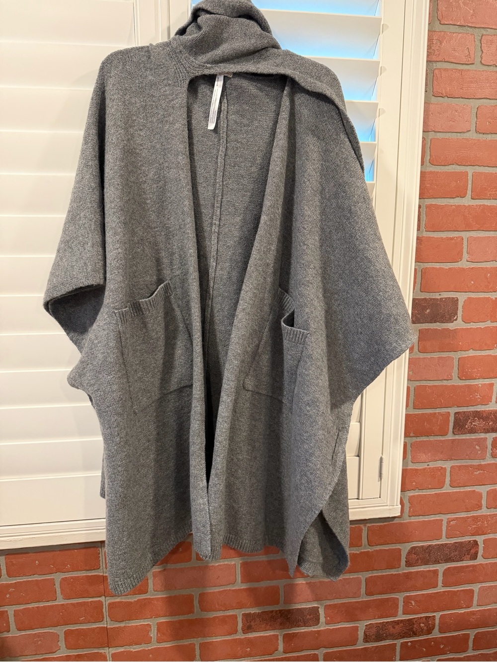Free People Gray Open-Front Knit Cape with Pockets